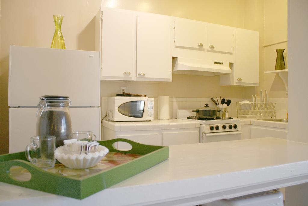 Ellison Suites Los Angeles Quarto foto